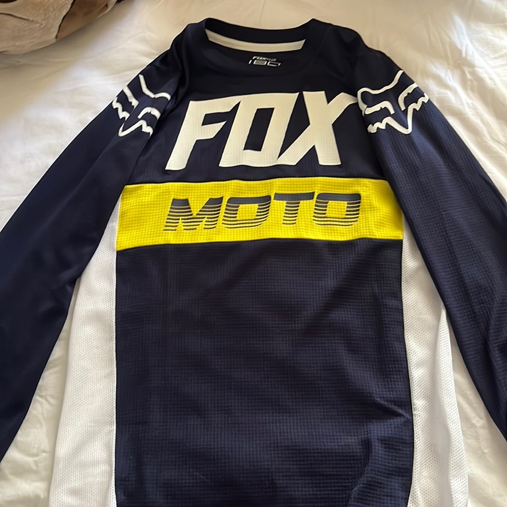 fox racing shirt.